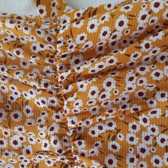 Boutique Mustard Yellow and White Floral Print Long Sleeve Faux Wrap Mini Dress - Picture 13 of 16